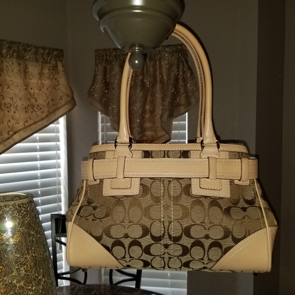 AUTHENTIC  Monogram COACH PURSE - Picture 15 of 16